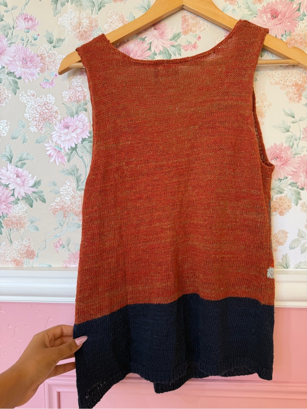Anthropologie Rust Multi-Pattern V-Neck Sleeveless Sweater - Picture 4 of 4